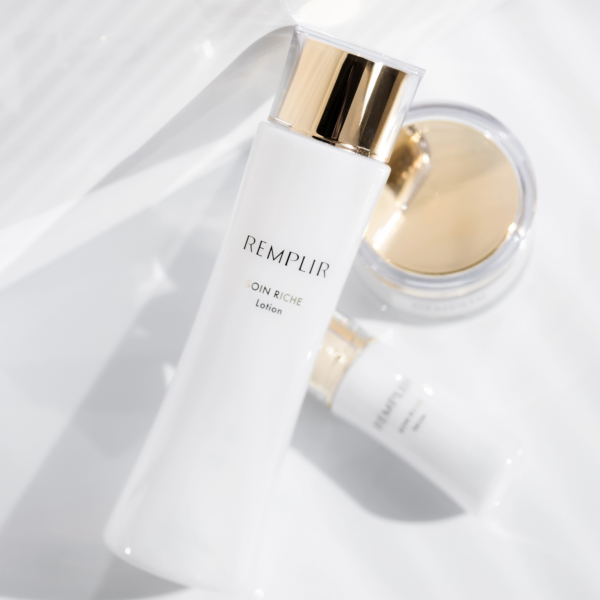 グランルミエ自社化粧品REMPRIR（ランプリール）の化粧品写真